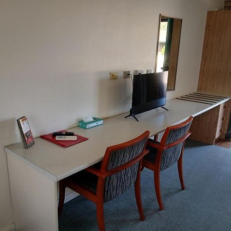 Birch Motel Tocumwal Previously Known As Kanimbla Motor Inn Extérieur photo
